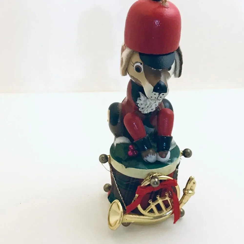 #2849 Soldier Dog Christmas ornament  4.5 X 1.75